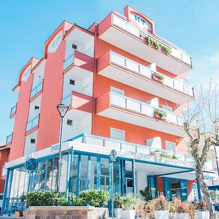 Hotel Tivoli Misano Adriatico Kültér fotó